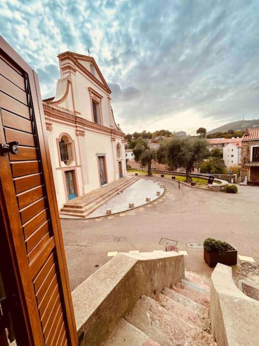 Charmant Petit Appartement Place De L Eglise Piana  Zewnętrze zdjęcie